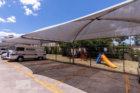 Garagem de apartamento para alugar com 2 quartos, 50m² em São João Batista, Belo Horizonte