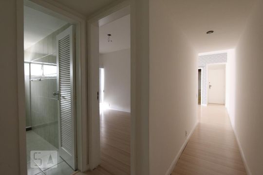 Corredor de apartamento à venda com 2 quartos, 92m² em Pechincha, Rio de Janeiro