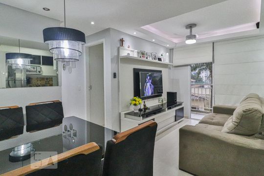 Sala de apartamento à venda com 2 quartos, 55m² em Jacarepaguá, Rio de Janeiro