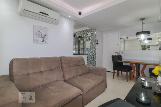 Sala de apartamento à venda com 2 quartos, 55m² em Jacarepaguá, Rio de Janeiro