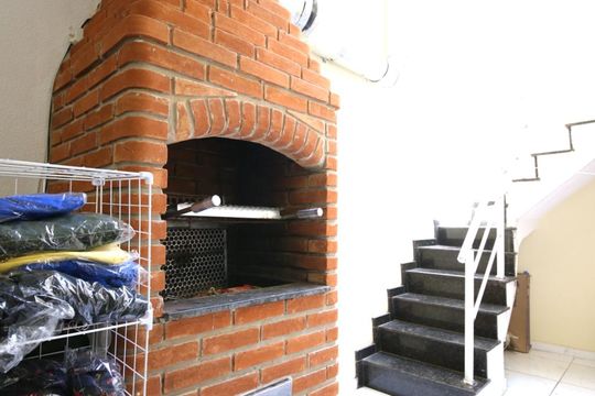 Churrasqueira  de casa para alugar com 3 quartos, 140m² em Vila Santana, São Paulo