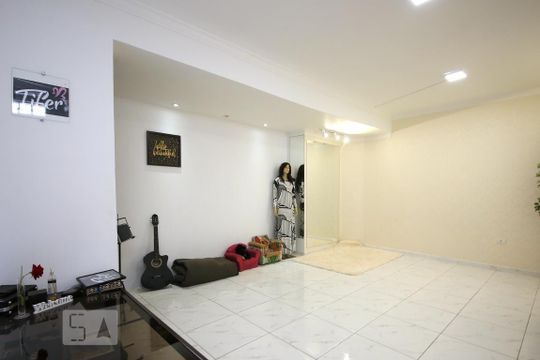 Salão de casa para alugar com 3 quartos, 140m² em Vila Santana, São Paulo