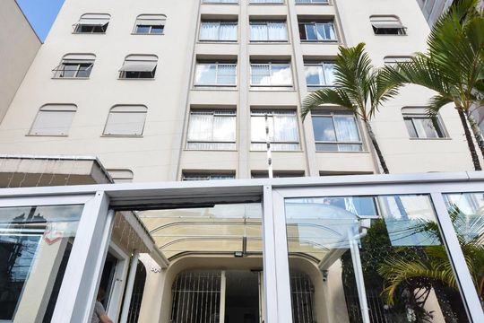Fachada de apartamento à venda com 2 quartos, 90m² em Pinheiros, São Paulo