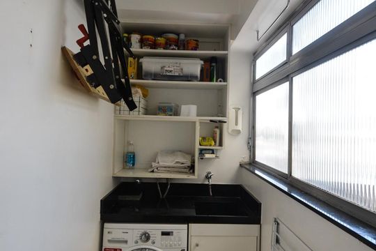 Área de serviço de apartamento à venda com 2 quartos, 90m² em Pinheiros, São Paulo