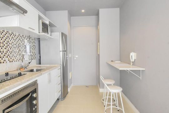 Cozinha de kitnet/studio para alugar com 1 quarto, 37m² em Brooklin, São Paulo