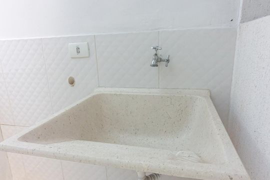 Área de serviço de casa para alugar com 1 quarto, 70m² em Cipava, Osasco
