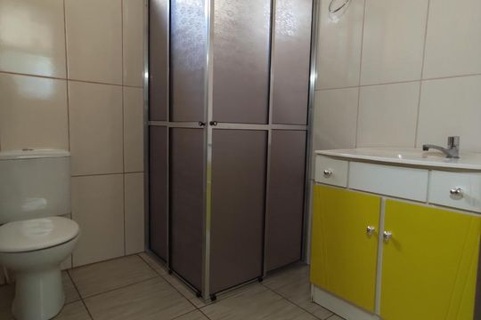 Banheiro de casa para alugar com 2 quartos, 80m² em Vicentina, São Leopoldo