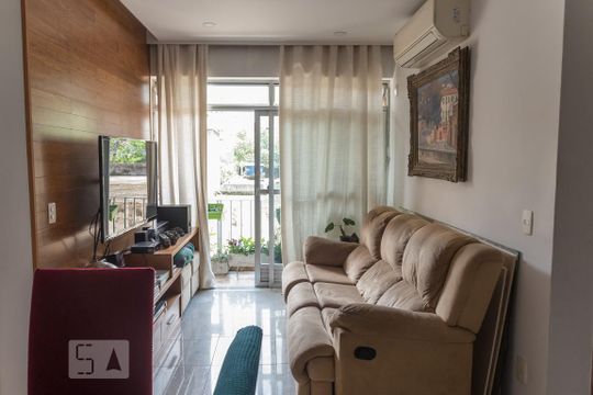 Sala  de apartamento à venda com 2 quartos, 52m² em Tijuca, Rio de Janeiro