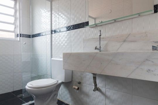 Banheiro Social de casa à venda com 3 quartos, 180m² em Vila da Saúde, São Paulo