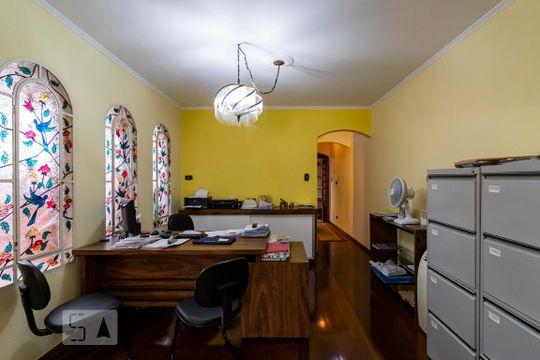 1o. Andar - Sala de casa à venda com 3 quartos, 337m² em Jardim Maria Estela, São Paulo