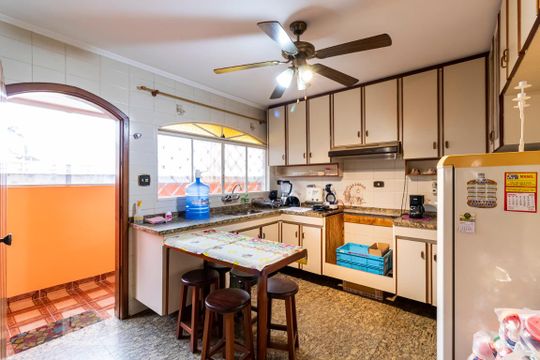 1o. Andar - Cozinha de casa à venda com 3 quartos, 337m² em Jardim Maria Estela, São Paulo