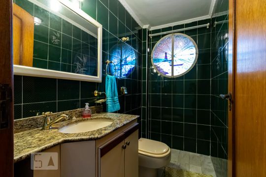 1o. Andar - Lavabo de casa à venda com 3 quartos, 337m² em Jardim Maria Estela, São Paulo