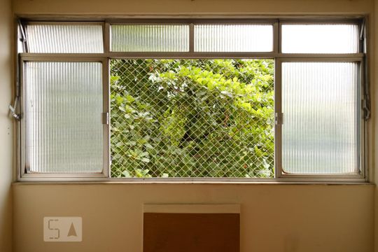 Sala de apartamento para alugar com 3 quartos, 74m² em Grajaú, Rio de Janeiro