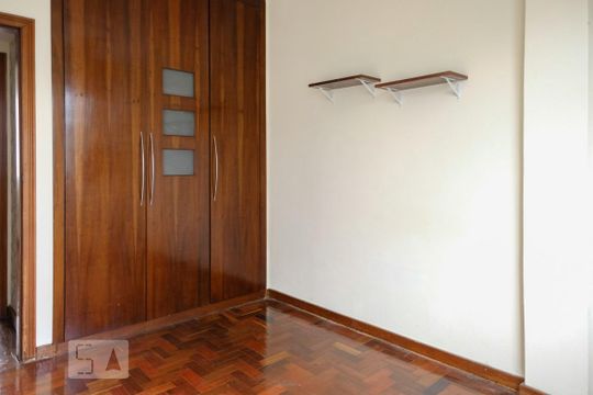 Quarto 2 de apartamento para alugar com 3 quartos, 74m² em Grajaú, Rio de Janeiro