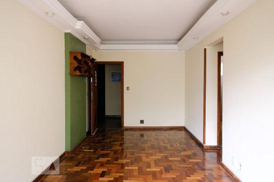 Sala de apartamento para alugar com 3 quartos, 74m² em Grajaú, Rio de Janeiro
