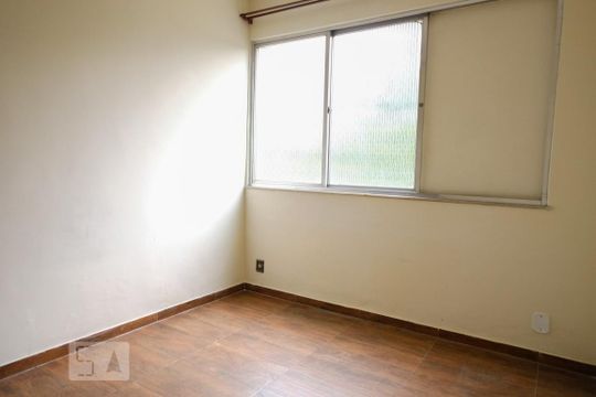 Quarto 1 de apartamento para alugar com 3 quartos, 74m² em Grajaú, Rio de Janeiro
