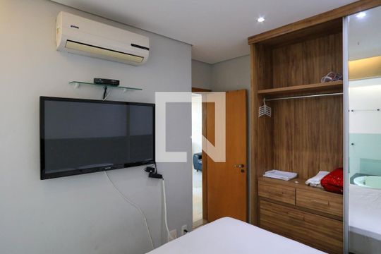 Suíte de apartamento para alugar com 2 quartos, 209m² em São Lucas, Belo Horizonte