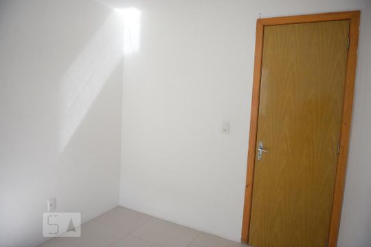 Apartamento à venda com 2 quartos, 52m² em Olaria, Canoas