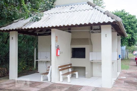 Apartamento à venda com 2 quartos, 52m² em Olaria, Canoas