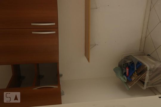 Quarto area de serviço de apartamento para alugar com 2 quartos, 75m² em Icaraí, Niterói