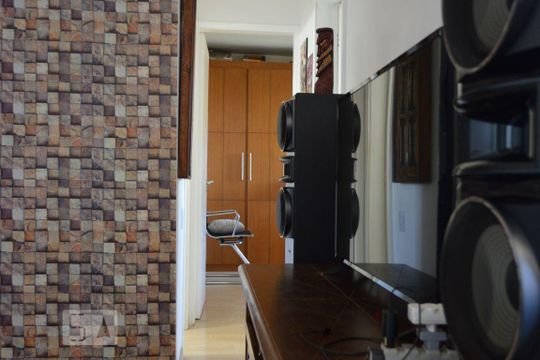 Detalhe Sala de apartamento à venda com 2 quartos, 98m² em Engenhoca, Niterói