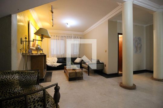 Sala de casa para alugar com 5 quartos, 850m² em Setor Habitacional Samambaia (taguatinga), Brasília
