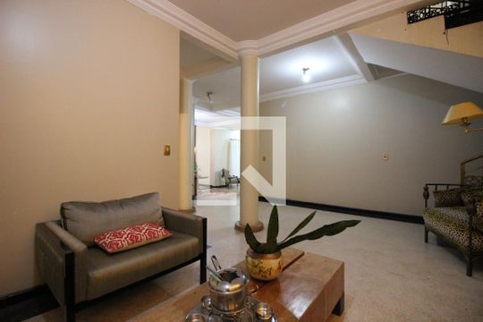 Sala de casa para alugar com 5 quartos, 850m² em Setor Habitacional Samambaia (taguatinga), Brasília