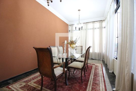 Sala de casa para alugar com 5 quartos, 850m² em Setor Habitacional Samambaia (taguatinga), Brasília