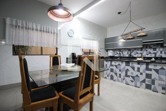 Cozinha de casa para alugar com 5 quartos, 850m² em Setor Habitacional Samambaia (taguatinga), Brasília