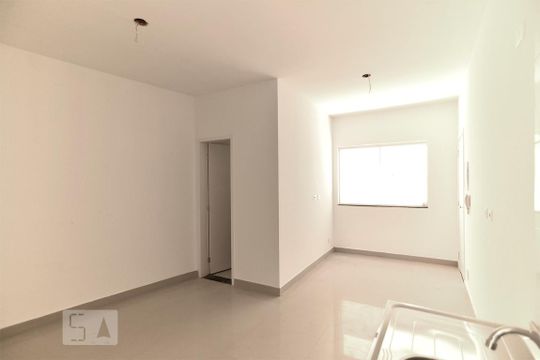 Sala e cozinha de kitnet/studio à venda com 1 quarto, 32m² em Vila Matilde, São Paulo