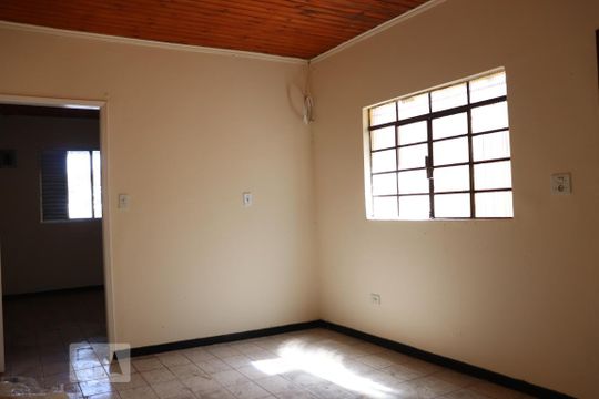 Casa para alugar com 1 quarto, 50m² em Vila Guaraciaba, Santo André