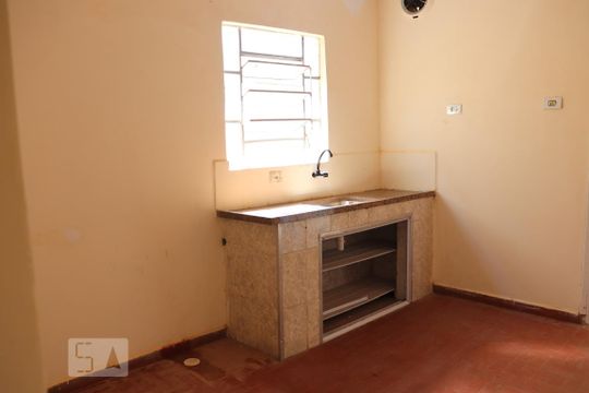Cozinha de casa para alugar com 1 quarto, 50m² em Vila Guaraciaba, Santo André