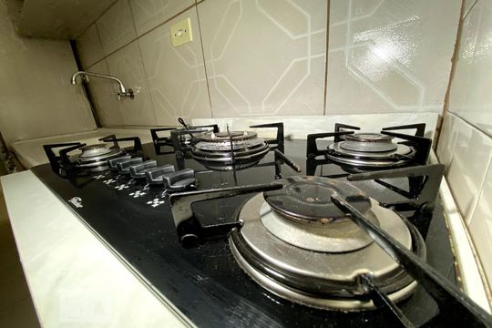 Cozinha de apartamento para alugar com 1 quarto, 50m² em Centro, São Leopoldo