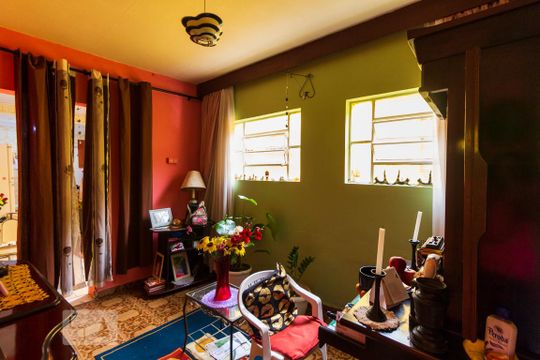 Sala (casa 1) de casa à venda com 5 quartos, 120m² em Parque Jabaquara, São Paulo