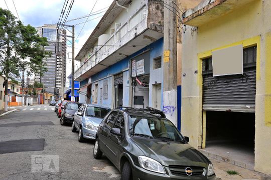 Vista da Rua de casa à venda com 1 quarto, 125m² em Vila São Francisco (zona Sul), São Paulo