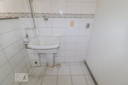 Área de Serviço de casa de condomínio para alugar com 3 quartos, 100m² em Anil, Rio de Janeiro
