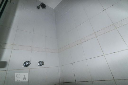 Banheiro Social de casa de condomínio para alugar com 3 quartos, 100m² em Anil, Rio de Janeiro