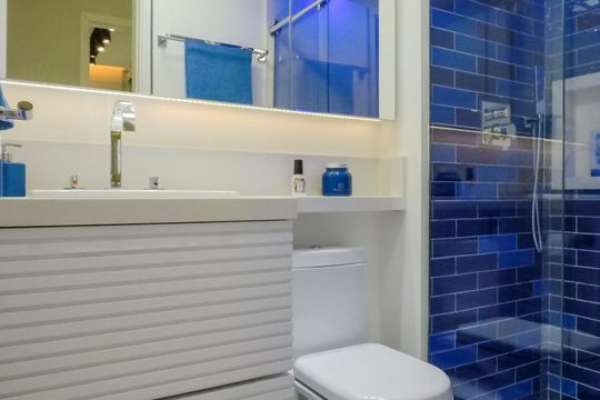 Banheiro de apartamento à venda com 2 quartos, 74m² em Aclimação, São Paulo