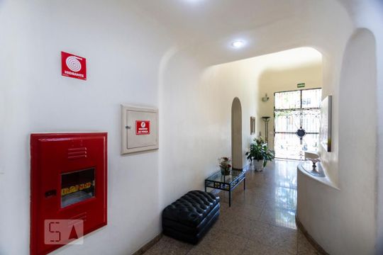Hall social de apartamento à venda com 3 quartos, 75m² em Vila Clementino, São Paulo
