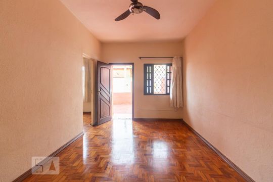 Casa à venda com 3 quartos, 150m² em Centro, Osasco