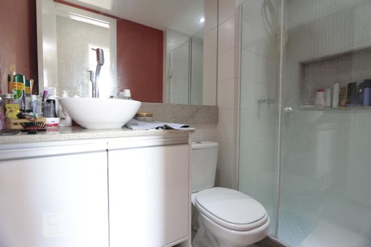 Banheiro suite 2 de apartamento à venda com 3 quartos, 143m² em Pechincha, Rio de Janeiro
