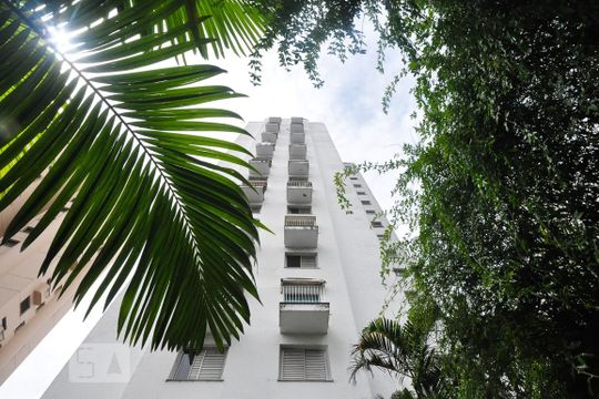 Fachada de apartamento à venda com 2 quartos, 92m² em Vila Andrade, São Paulo