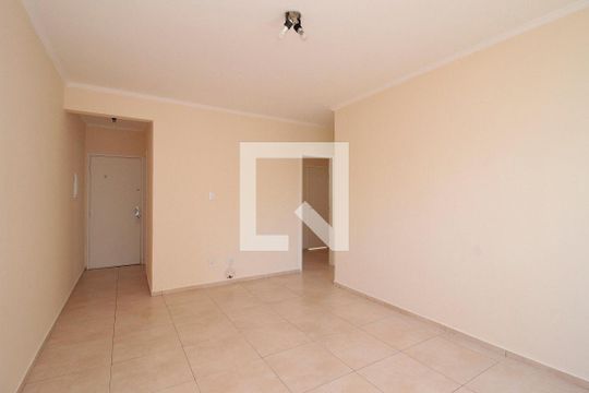 Sala de apartamento à venda com 2 quartos, 62m² em Vila Buarque, São Paulo