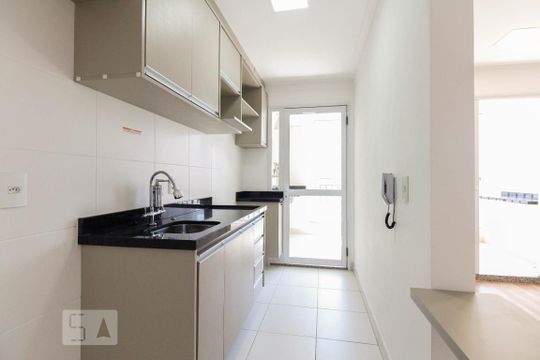 Cozinha  de apartamento para alugar com 1 quarto, 42m² em Brás, São Paulo