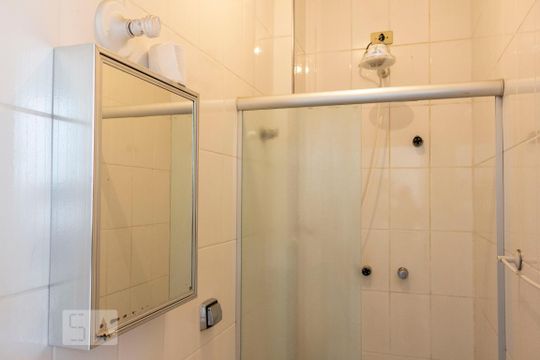 Banheiro 2 de casa à venda com 5 quartos, 149m² em Vila Mariana, São Paulo