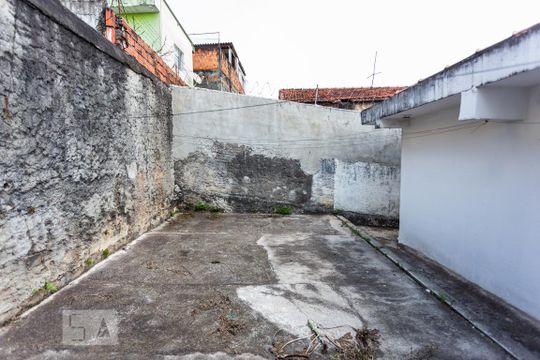 Quintal de casa para alugar com 1 quarto, 42m² em Jaguaré, São Paulo
