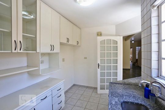 Cozinha de casa à venda com 3 quartos, 182m² em Vila Cordeiro, São Paulo