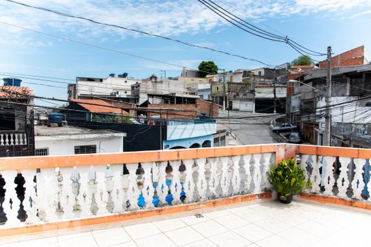 Casa 1 - Varanda de casa à venda com 5 quartos, 125m² em Jardim Danfer, São Paulo