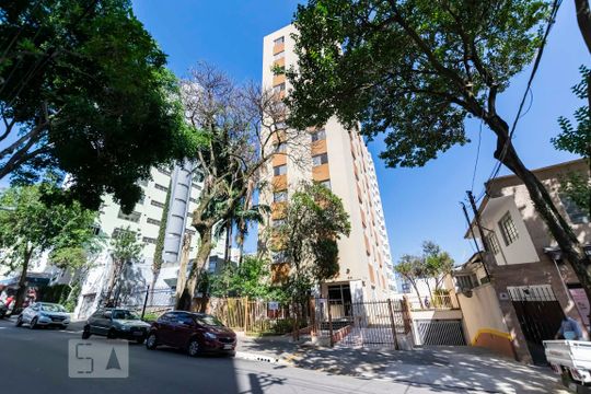 Fachada de apartamento para alugar com 3 quartos, 75m² em Aclimação, São Paulo