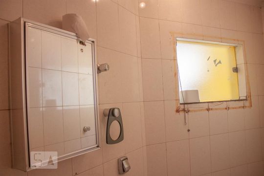 Banheiro de casa à venda com 6 quartos, 620m² em Jardim Brasil (zona Norte), São Paulo